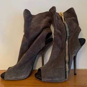 Giuseppe Zanotti Suede Alien Peep Toe Cut Outs